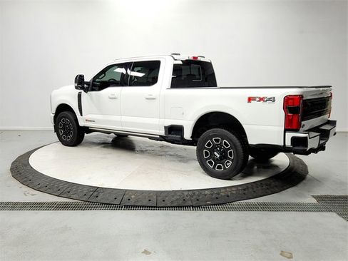 Used 2025 Ford F250 Platinum image 5