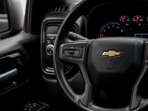 Used 2020 Chevrolet Silverado 1500 Custom w/ Custom Value Package RWD image 39