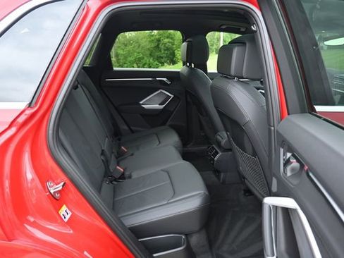 Used 2025 Audi Q3 2.0T Premium AWD/4WD image 21