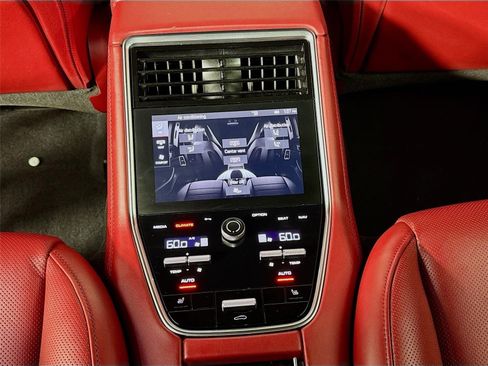 Used 2022 Porsche Panamera 4 Platinum Edition AWD/4WD image 27