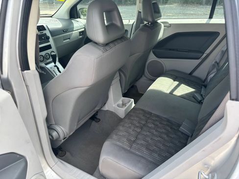 Used 2007 Dodge Caliber SXT w/ Driver Convenience Group FWD image 18
