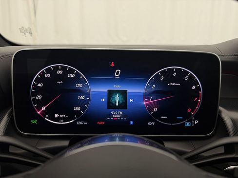 Used 2024 Mercedes-Benz GLC 300 4MATIC image 13