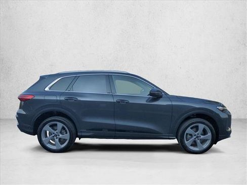 Used 2025 Audi Q5 Premium Plus w/ Premium Plus AWD/4WD image 4