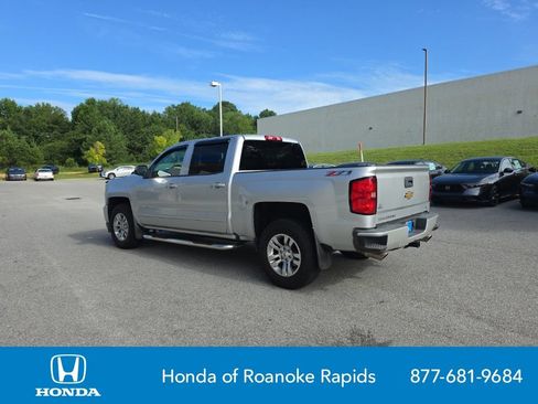 Used 2017 Chevrolet Silverado 1500 LT w/ All Star Edition AWD/4WD image 3