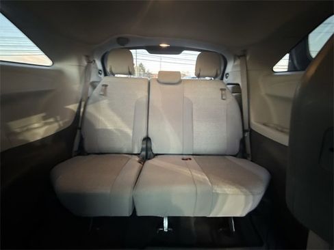 Used 2021 Toyota Sienna LE w/ LE Plus Package image 23