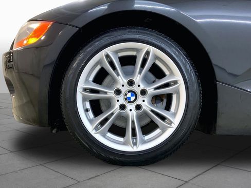 Used 2004 BMW Z4 3.0i RWD image 10