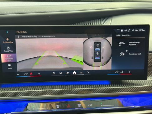 Used 2023 BMW i7 xDrive60 image 32
