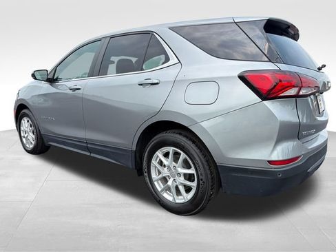 Used 2024 Chevrolet Equinox LT AWD/4WD image 3