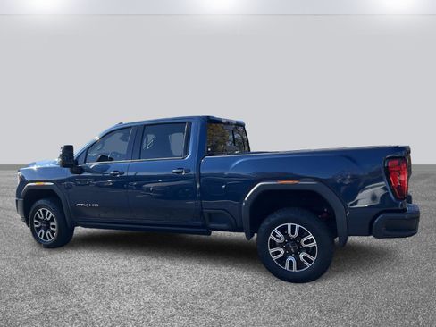 Used 2022 GMC Sierra 3500 AT4 w/ AT4 Premium Plus Package image 6
