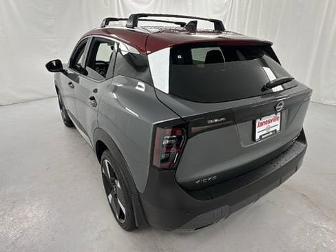 New 2026 Nissan Kicks SR w/ SR Premium Package image 5