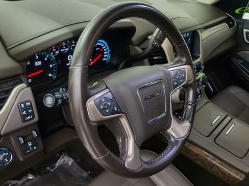 Used 2019 GMC Yukon Denali w/ Denali Ultimate Package AWD/4WD image 91