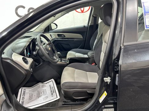 Used 2014 Chevrolet Cruze LS FWD image 24