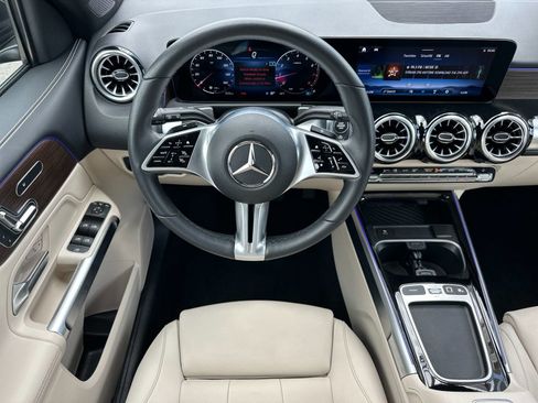 Certified 2026 Mercedes-Benz GLB 250 4MATIC image 16