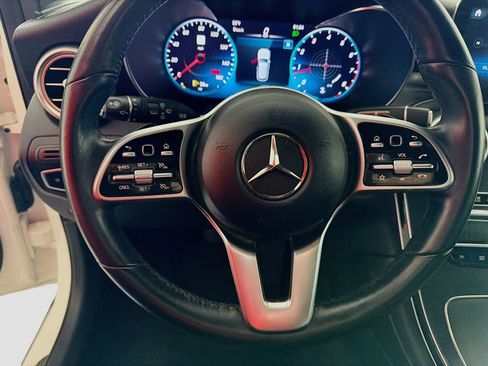 Used 2022 Mercedes-Benz GLC 300 4MATIC image 13