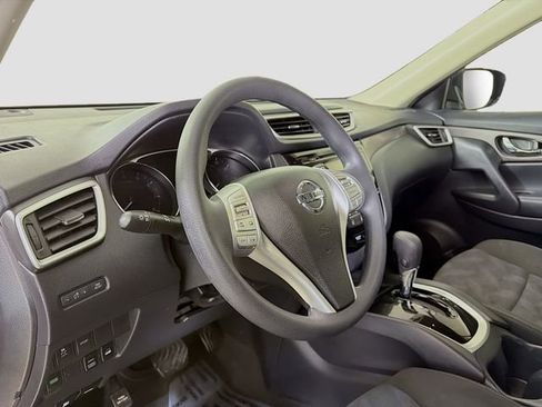 Used 2016 Nissan Rogue S image 9