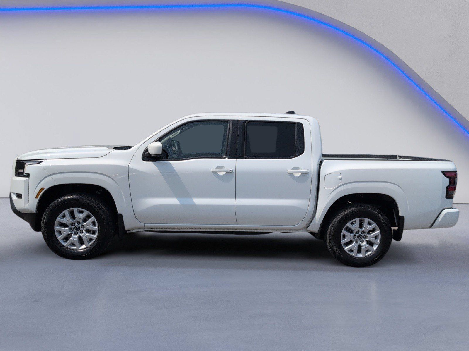 Used 2023 Nissan Frontier SV w/ Tow Package AWD/4WD image 11
