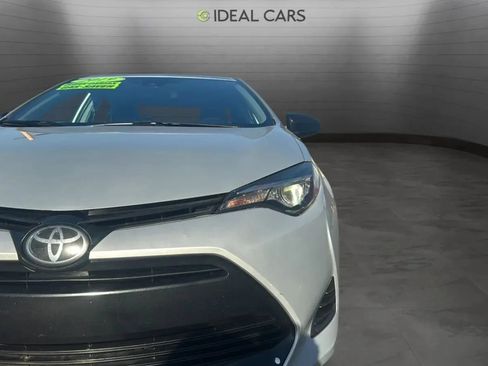 Used 2019 Toyota Corolla LE FWD image 2