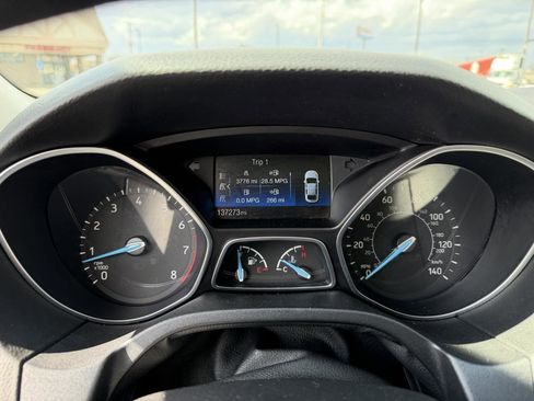 Used 2017 Ford Focus S image 25