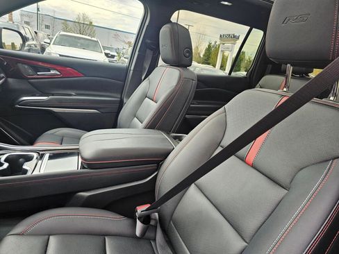 Used 2024 Chevrolet Traverse RS w/ LPO, Floor Liner Package image 26