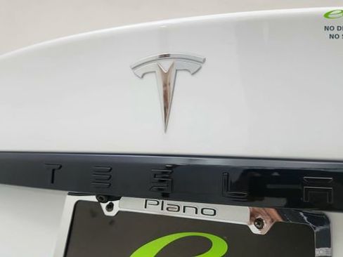 Used 2022 Tesla Model S AWD/4WD image 17