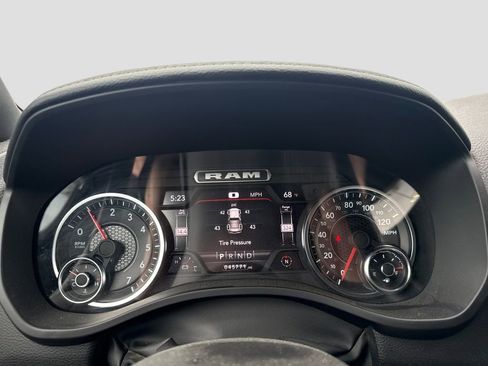 Used 2024 RAM 1500 Laramie RWD image 15