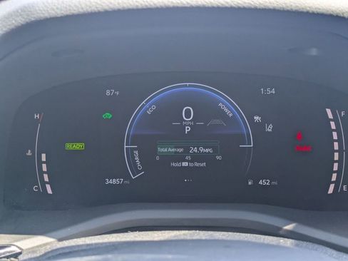 Used 2025 Toyota Camry LE FWD image 16