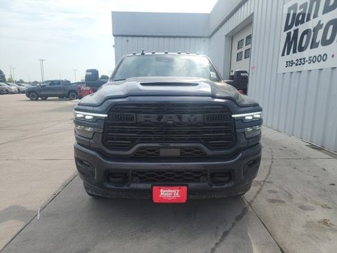 New 2025 RAM 2500 Laramie image 8