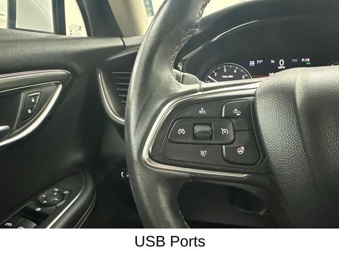 Used 2021 Buick Envision Essence AWD/4WD image 41