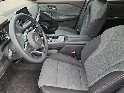 Certified 2023 Nissan Rogue SV FWD image 9