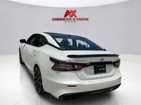 Used 2023 Nissan Maxima SR w/ Sport Mat Group FWD image 4
