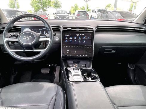 Used 2024 Hyundai Tucson Limited image 16