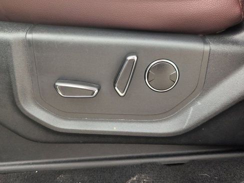 Used 2024 Ford Expedition Limited AWD/4WD image 14