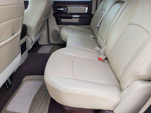 Used 2014 RAM 1500 Laramie image 34