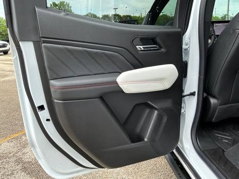 New 2026 GMC Canyon AT4X AWD/4WD image 25