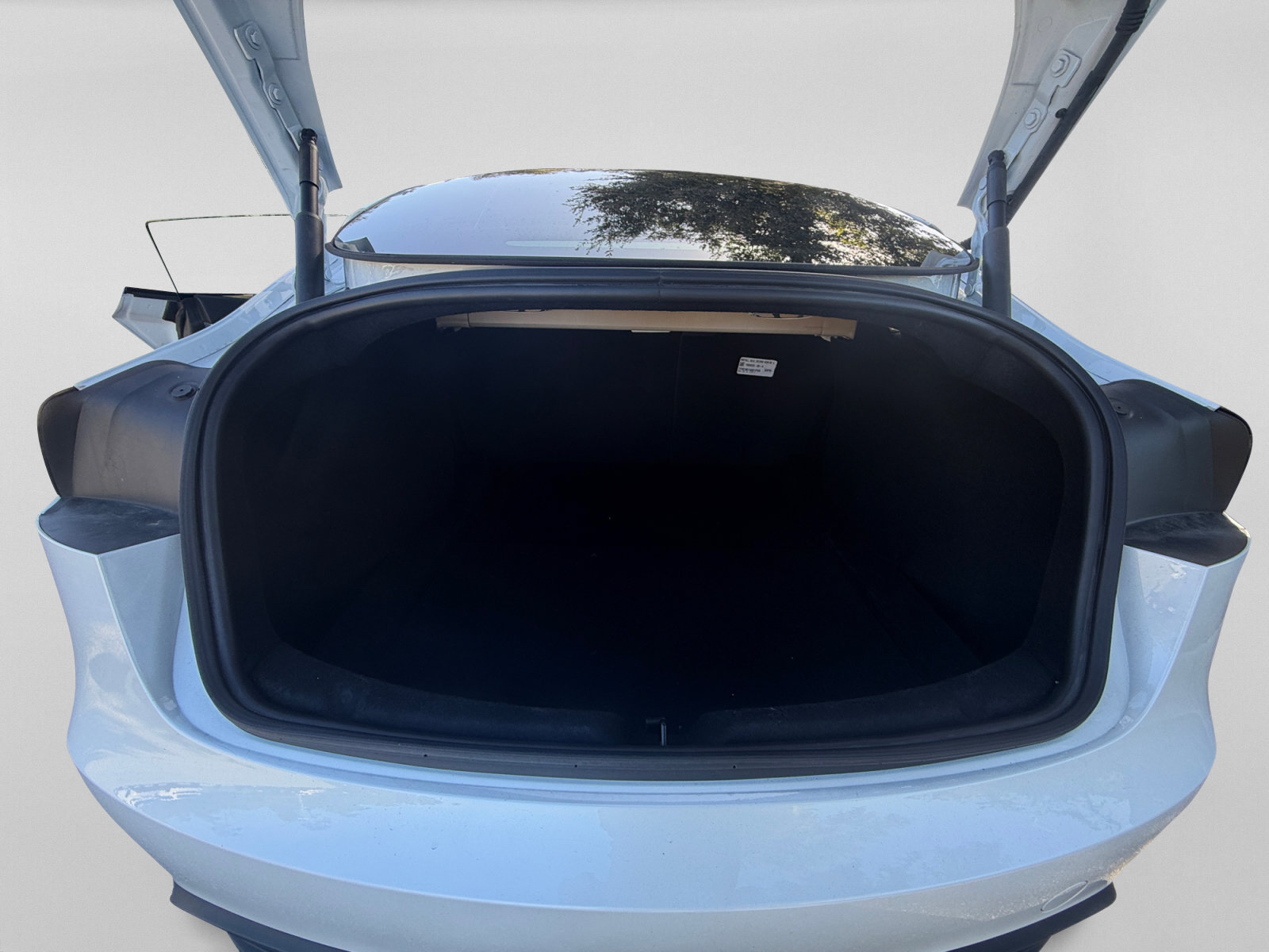 Used 2024 Tesla Model 3 Long Range RWD image 29