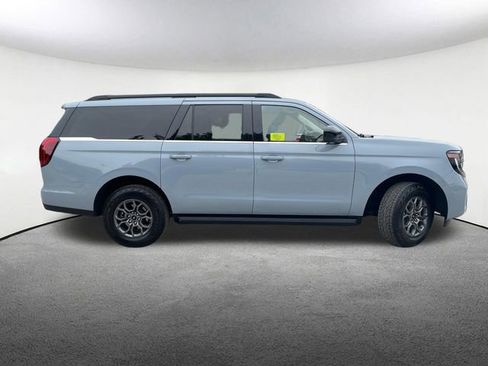 Used 2025 Ford Expedition Max Active RWD image 18