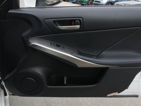 Used 2019 Lexus IS 300 F Sport w/ F Sport Package RWD image 31
