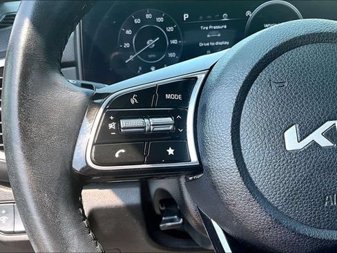 Used 2024 Kia Seltos EX FWD image 19