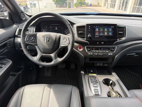 Used 2024 Honda Passport TrailSport image 11
