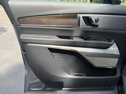 Certified 2026 Cadillac Vistiq Luxury AWD/4WD image 8