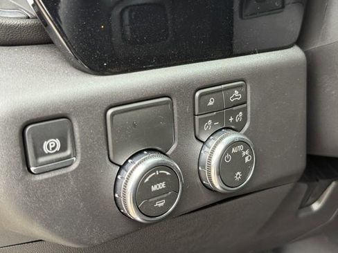 New 2026 GMC Sierra 1500 SLE w/ Preferred Package image 21