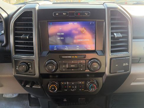 Used 2022 Ford F350 XLT w/ XLT Premium Package image 17