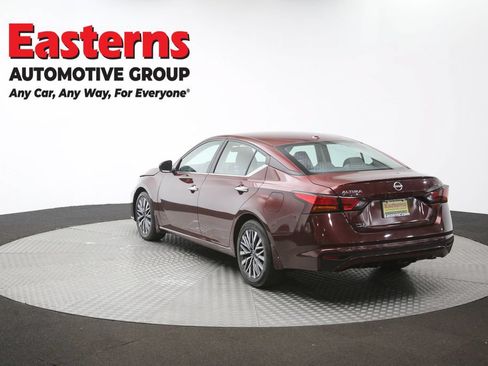 Used 2023 Nissan Altima 2.5 SV FWD image 64