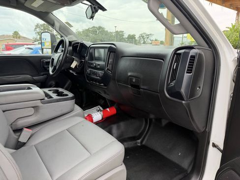 Used 2016 Chevrolet Silverado 3500 W/T RWD image 3