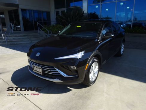 Used 2025 Buick Envista Preferred w/ Convenience I Package image 3