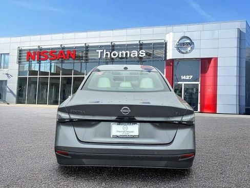 New 2026 Nissan Sentra SL FWD image 6