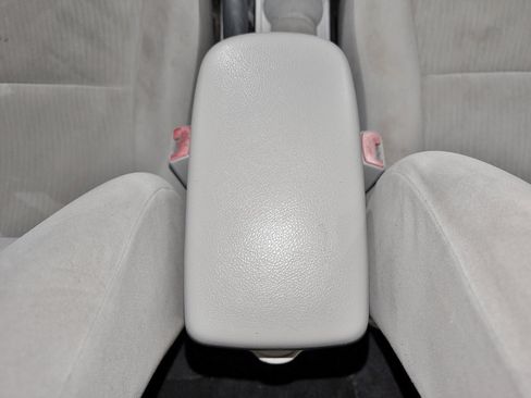 Used 2010 Toyota Corolla LE image 35