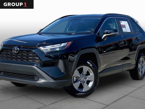 Used 2024 Toyota RAV4 XLE FWD image 1