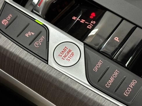 New 2026 BMW 330i Sedan w/ Premium Package image 28