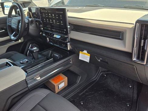 New 2026 GMC Hummer EV 4x4 Crew Cab image 20
